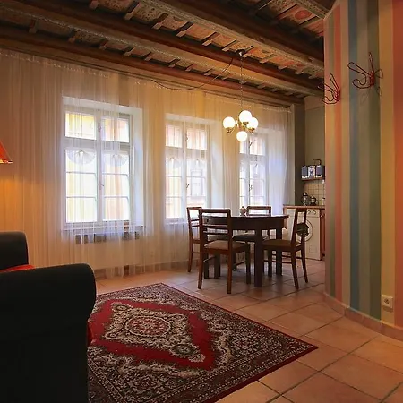 Vlasska House At The 3 Swallows Praga
