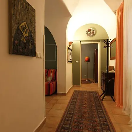 Appartamento Vlasska House At The 3 Swallows *